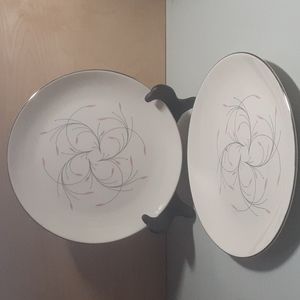 2 Homer Laughlin Rhythm  Capri 10 In. Dinner Plates